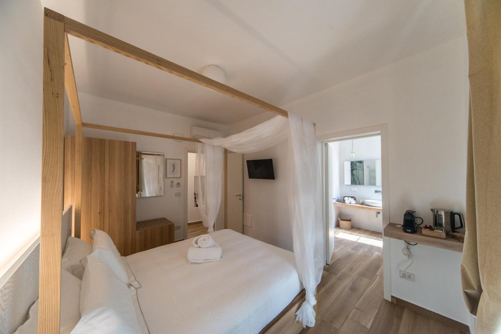 Suite Santa Chiara Trani Ngoại thất bức ảnh